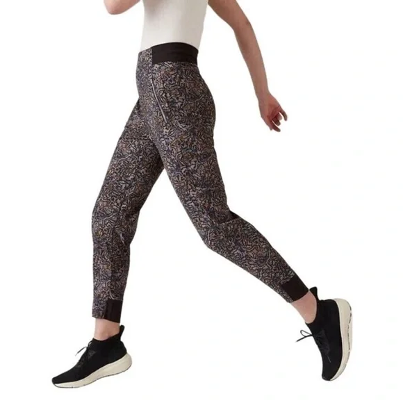 Athleta Trekkie North Jogger Pants Kinetic Abstract Print Size 12 - Picture 2 of 13